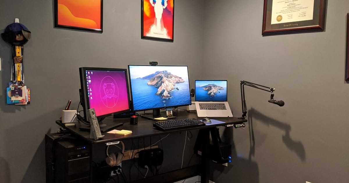 Best large desk mats, and why they actually matter (2026)